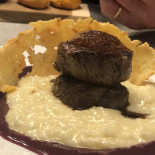 Luginni Vino E Mangiare Nourriture