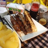 Arapongas Nourriture