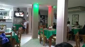 Cantina Itália inside