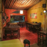 Birutas À l'intérieur