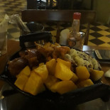Pinga Com Torresmo Comida