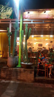 La Rosa Mexicana inside
