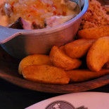 Confraria Pub Comida
