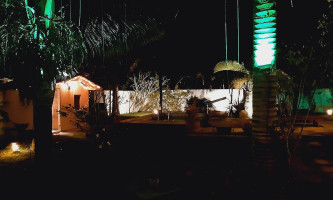 Pequeno Jardim outside