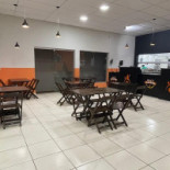 Big Hot Pizzaria À l'intérieur