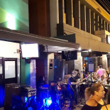 Garden Pizza Pub À l'intérieur