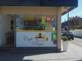 Café Com Pinga outside
