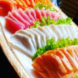 Tsuru Sushi Wine Comida