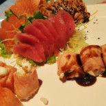 Tsuru Sushi Wine Comida
