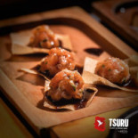 Tsuru Sushi Wine Comida