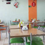 Natural Burger Dentro