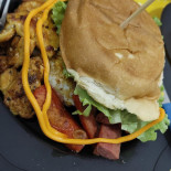 Esquina's Burger Nourriture