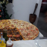 Pizzaria Mesa 10 Comida