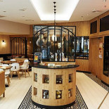 Damaru À l'intérieur