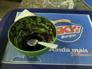 Sky's Burger