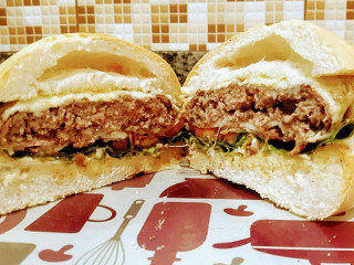 H 4 Hamburgueria Artesanal
