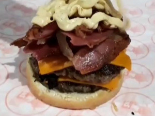 Hamburgueria Ti Zezin