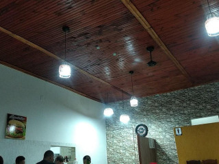 Pizzaria E Skinão