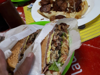Tw- Lanches