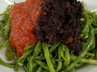 Pulcini's Burger