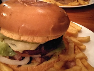 Begg Burger's