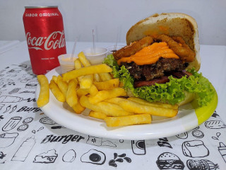 Smash Hamburgueria Artesanal