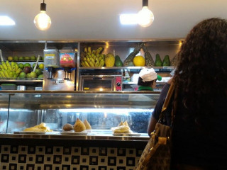 Apos Sucos e Lanches
