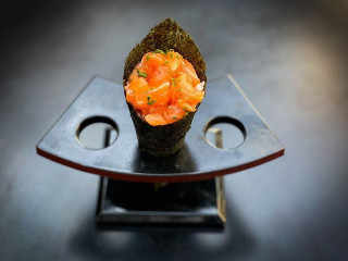 Ummi Finest Sushi