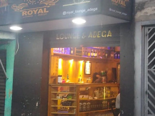Royal Lounge Adega