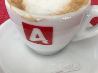 Canela Café