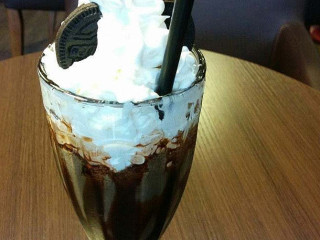 Ivna Café