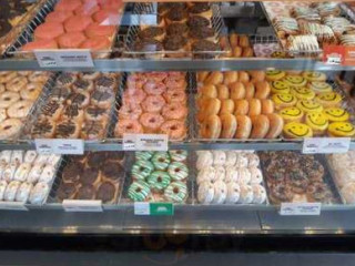Dunkin' Donuts Café