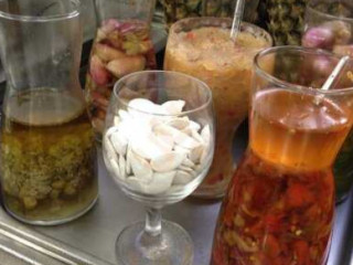 Alfinos Cafe& Grill