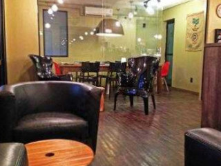 Small Talk Café