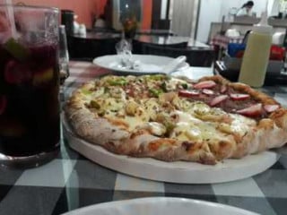 Pizzaria E Don Cartola