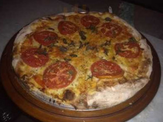 Charle Della Pizza