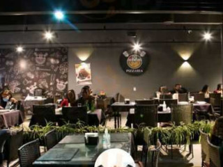 La Casa Pizzaria