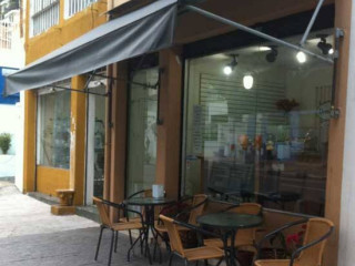 Dona Su Café