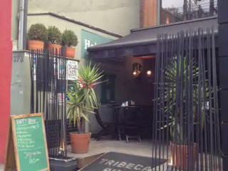 Tribeca Pub