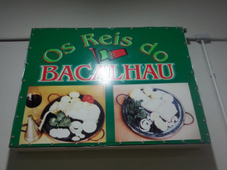 Os Reis Do Bacalhau Restaurant