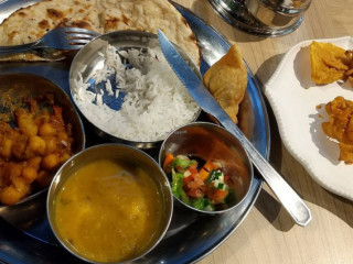 Curry’s Culinaria Indiana