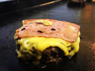Hamburgeria Family's Burger
