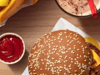 Mcdonalds Belém Drive(bed)