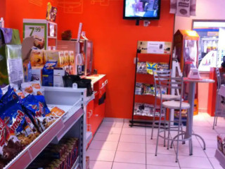 AmPm