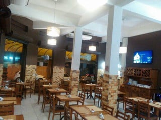 Provata Pizzaria e Cantina