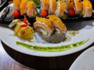 Madalena Sushi Bar