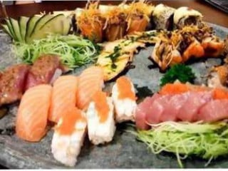 Deai Sushi Lounge