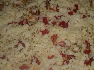 Estacao Da Pizza, Feliz