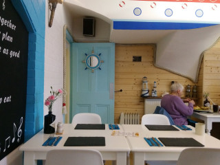 restaurant image