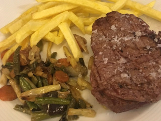 Churrascaria E Pizzaria Pavuna Grill